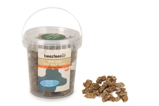 Afbeelding Beeztees runder cubes met vis - hondensnack - 200 gram door Tuinexpress.nl