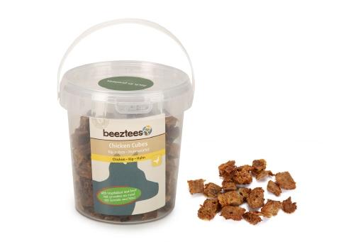 Afbeelding Beeztees kip cubes met groente en rund - hondensnack - 200 gram door Tuinexpress.nl