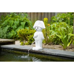 Afbeelding Spuitfiguur Boy napoleon 47 cm wit door Tuinexpress.nl